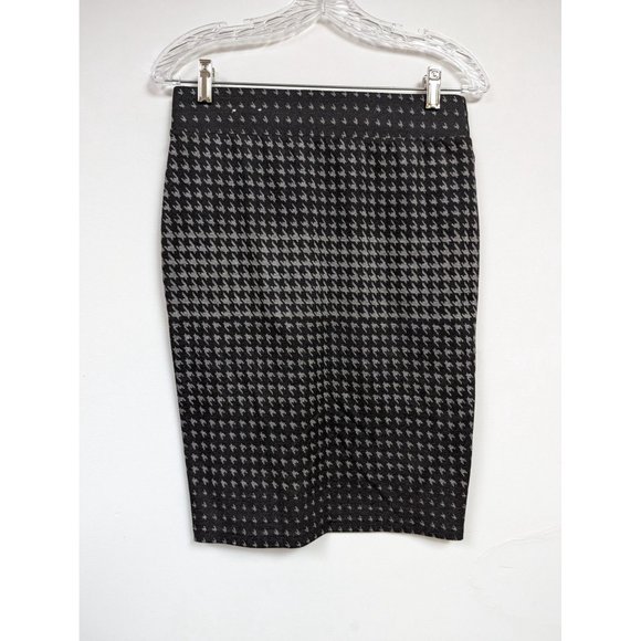 Maurices Stretchy Pencil Skirt Size S Light & Dark Gray No Slit Small - Picture 2 of 5